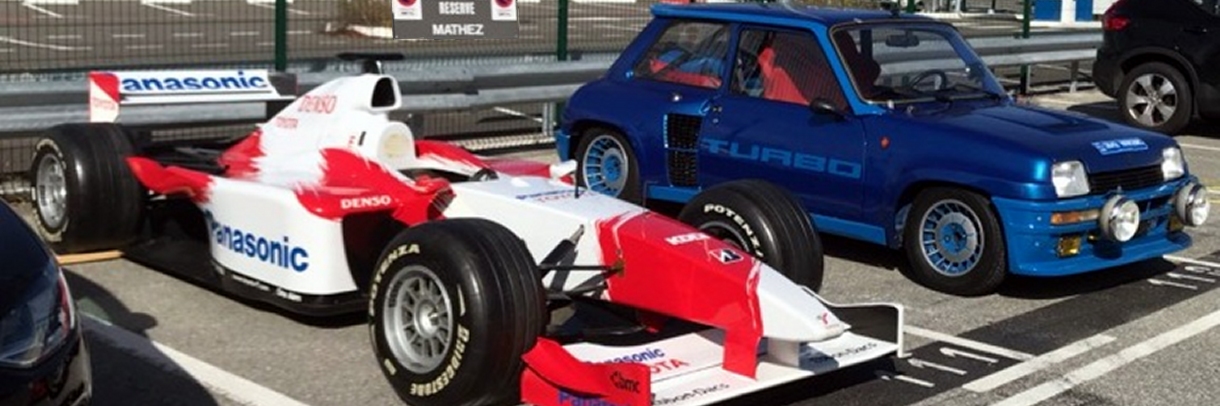 Exportation d'une Renault 5 turbo 1 de 1981 et une Toyota F1 showcar sur le Japon par FCL depuis Monaco & Nice