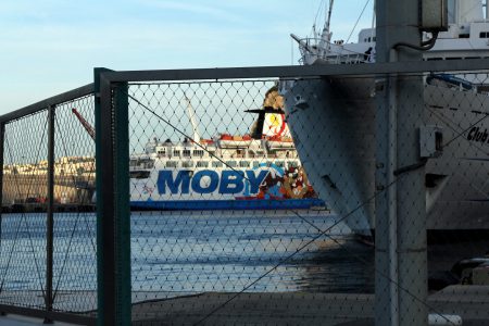Agent de Moby Lines (port de Nice)