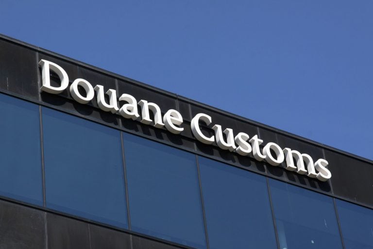 photo-douane-batiment-depositphotos