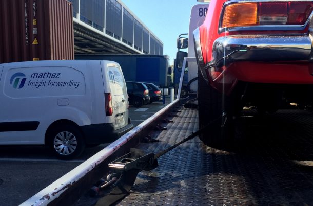 Transport aérien d'une Mercedes à Nice