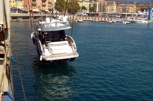 Transport de yachts, Port de Nice