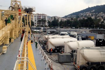 Cimentier au port de Nice