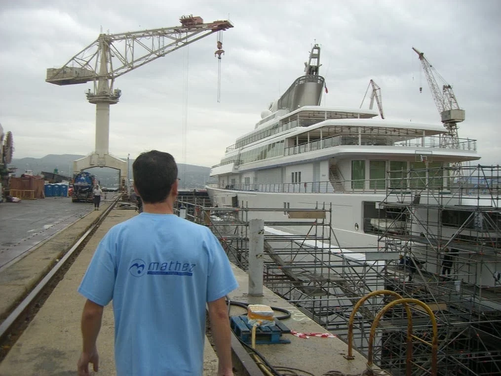 In the service of shipyards, La Ciotat